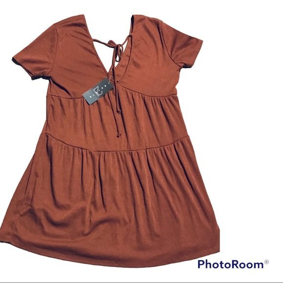 Dresses & Skirts - Skater dress